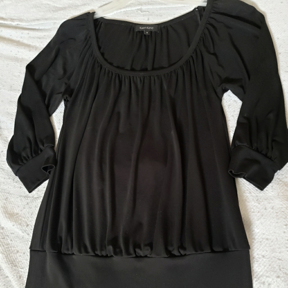 ●SOLD●Karen Kane Small Top